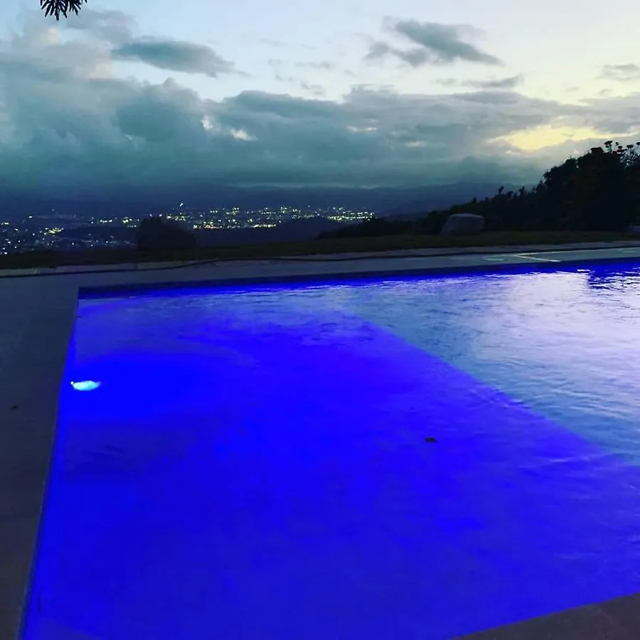 El Rancho De Tito 0*, Gurabo